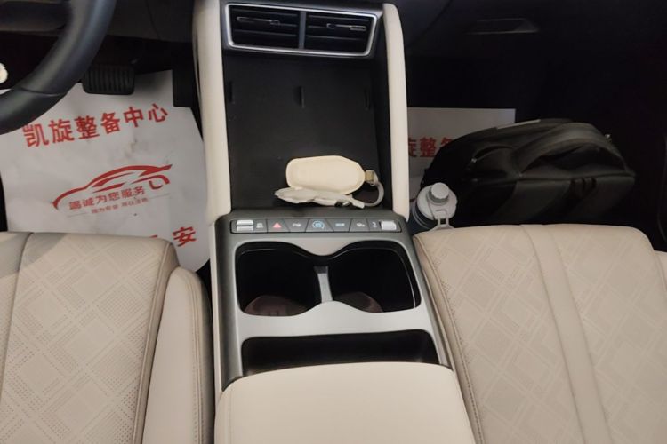 BYD YuanUP 2025 изображение автомобиля #14