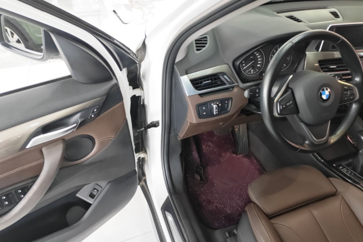 BMW X1 2018 #16 BMW X1 2018 car image #16
