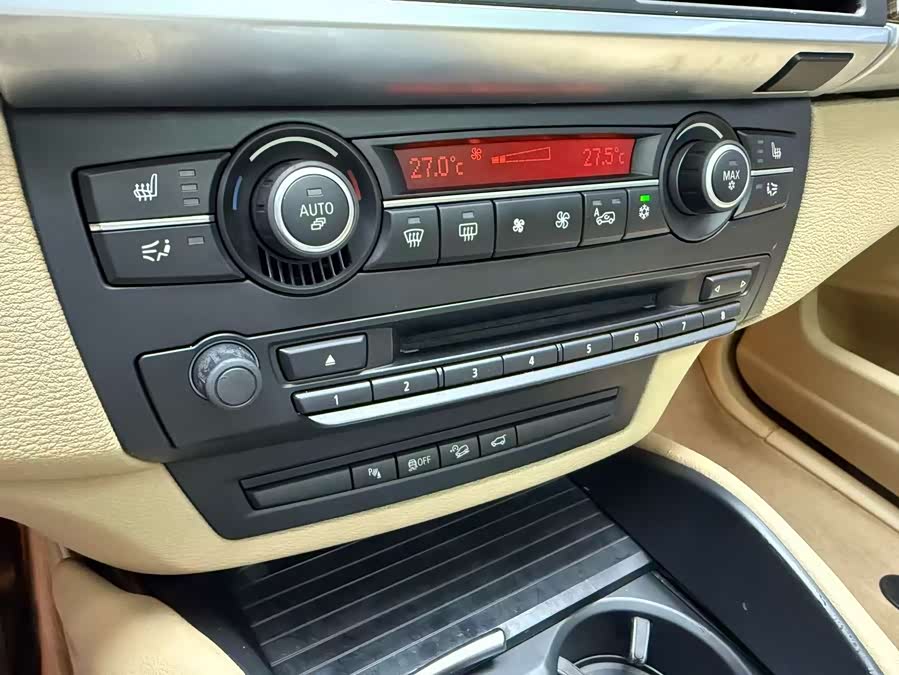 BMW X6 2012 immagine di auto #36