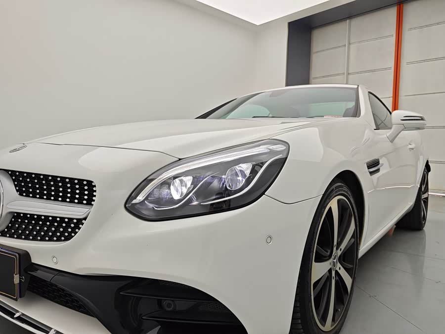 Mercedes-Benz SLC Class 2017 car image #36