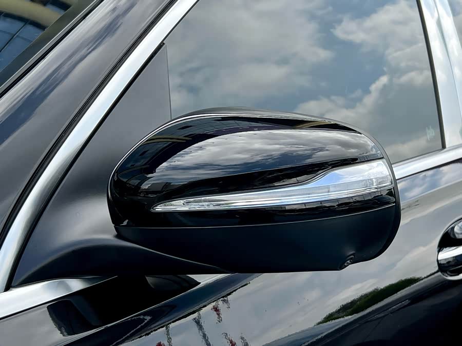 Mercedes-Benz Maybach GLS 2024 صورة سيارة #36