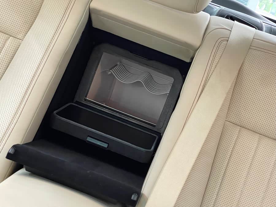 Mercedes-Benz S Class 2015 immagine di auto #36