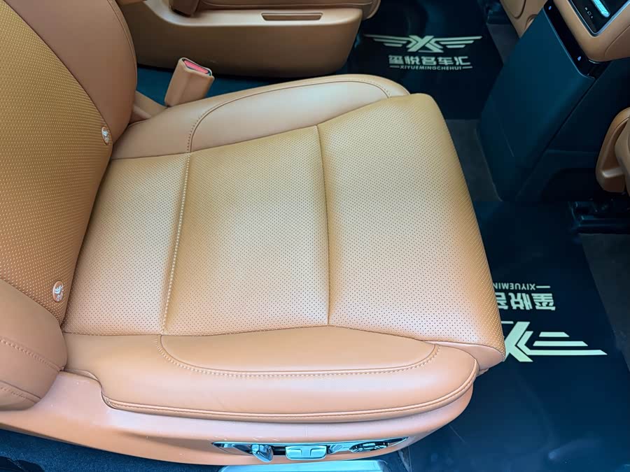 Li L9 2024 صورة سيارة #36