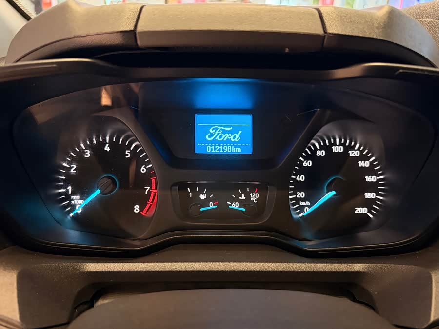 Ford Transit 2021 car image #36