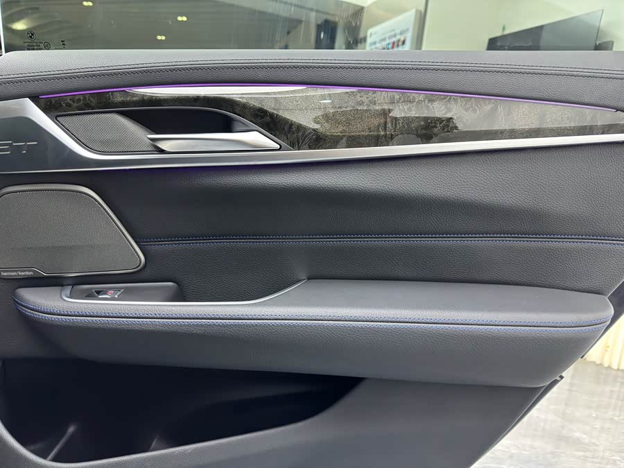 BMW 6 Series 2024 imagem de carro #36