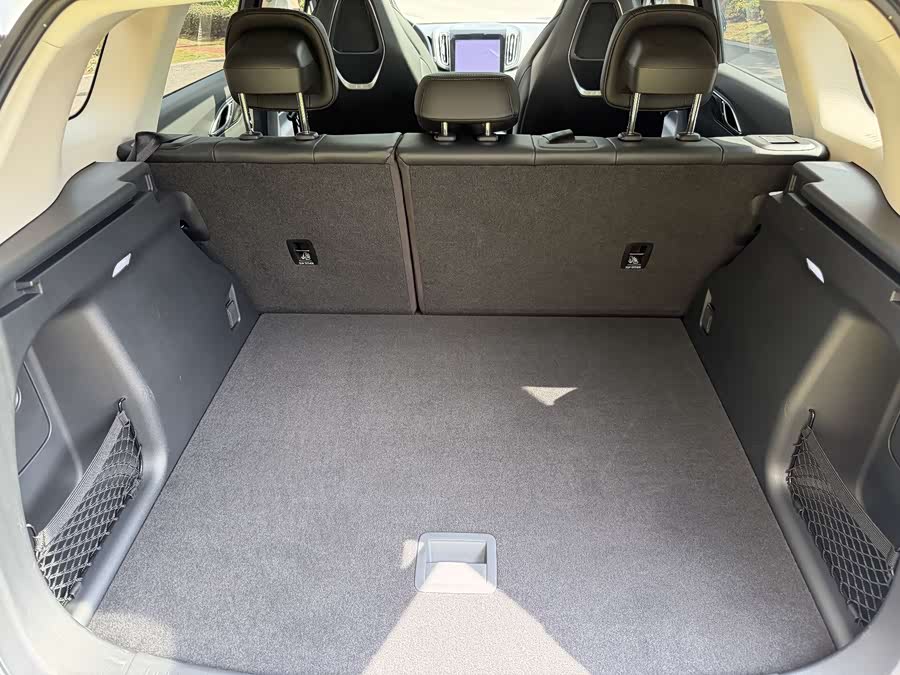 HongQi HS3 PHEV 2024 car image #36