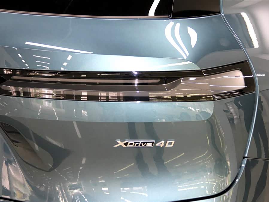 BMW iX 2023 car image #36