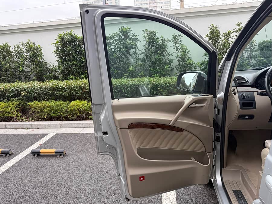 奔驰 唯雅诺 2013 #36 奔驰 唯雅诺 2013 汽车图片 #36