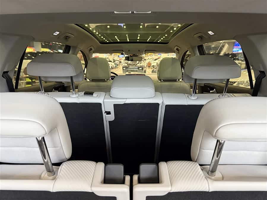 Volkswagen ID.6 X 2021 #36 Volkswagen ID.6 X 2021 car image #36