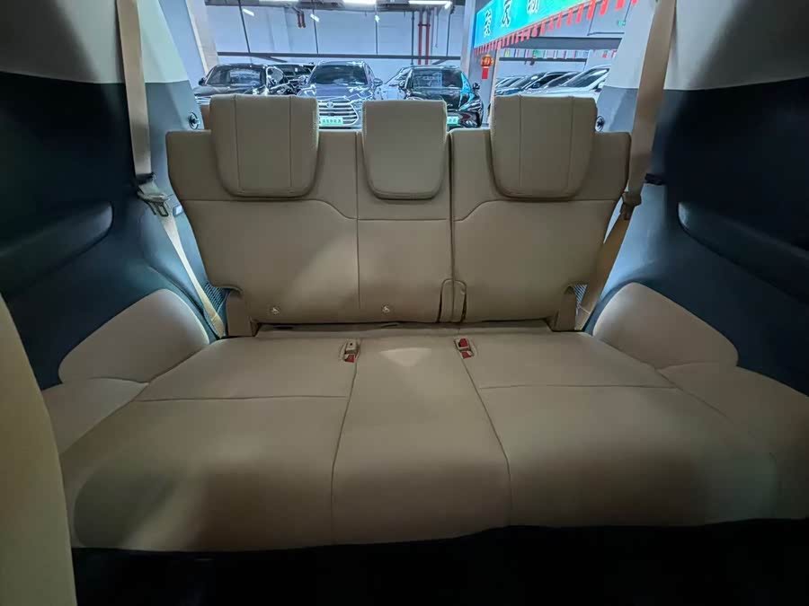 GAC Trumpchi E8 New Energy 2023 #36 GAC Trumpchi E8 New Energy 2023 car image #36