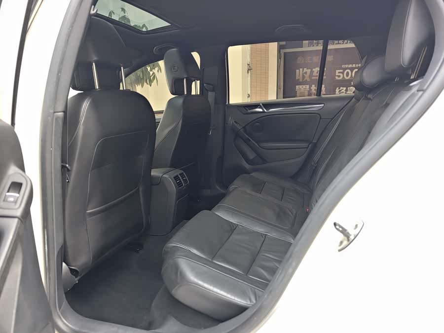 Volkswagen GolfGTI 2011 #36 Volkswagen GolfGTI 2011 car image #36