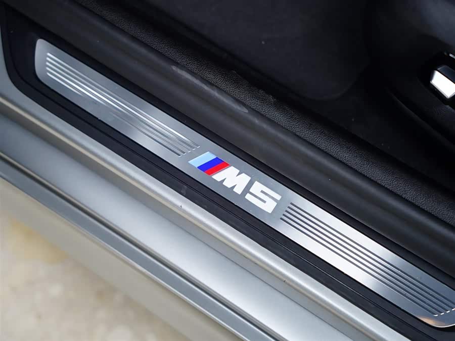 BMW M5 2022 صورة سيارة #36