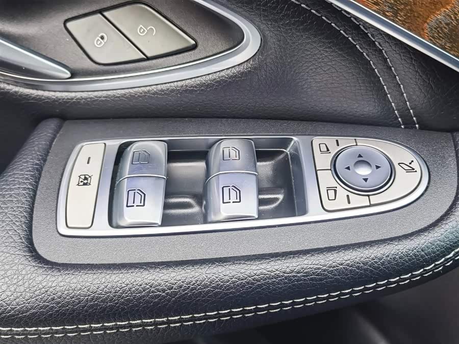 Mercedes-Benz GLC Class 2020 #36 Mercedes-Benz GLC Class 2020 immagine di auto #36