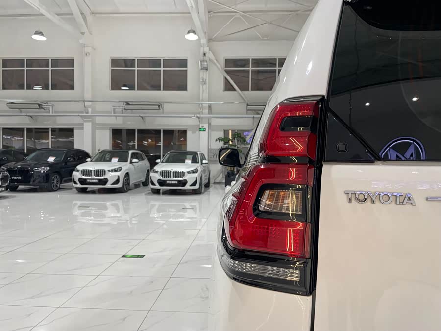 Toyota Land Cruiser Prado 2020 #36 Toyota Land Cruiser Prado 2020 car image #36