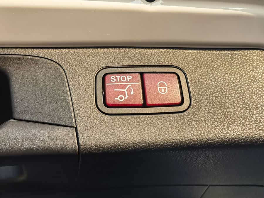 Mercedes-Benz GLC Class 2020 #36 Mercedes-Benz GLC Class 2020 immagine di auto #36