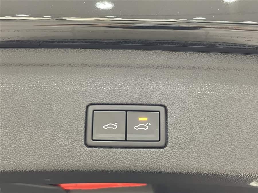 Volkswagen Touareg 2024 car image #36