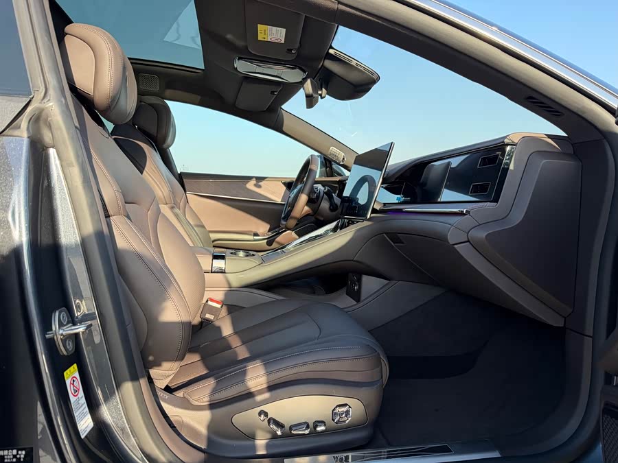 Denza Z9 2024 immagine di auto #36