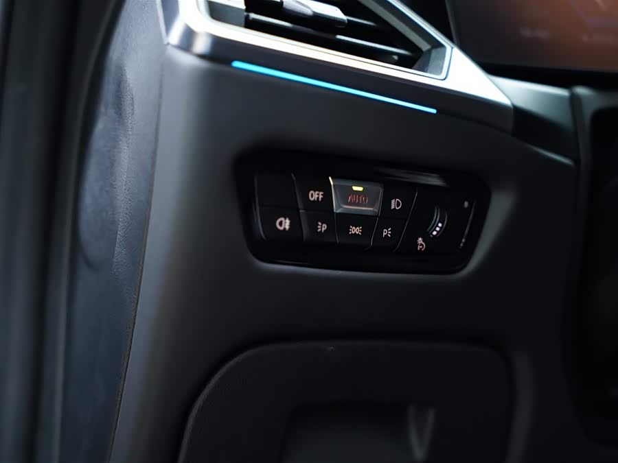 BMW M4 2024 imagem de carro #36