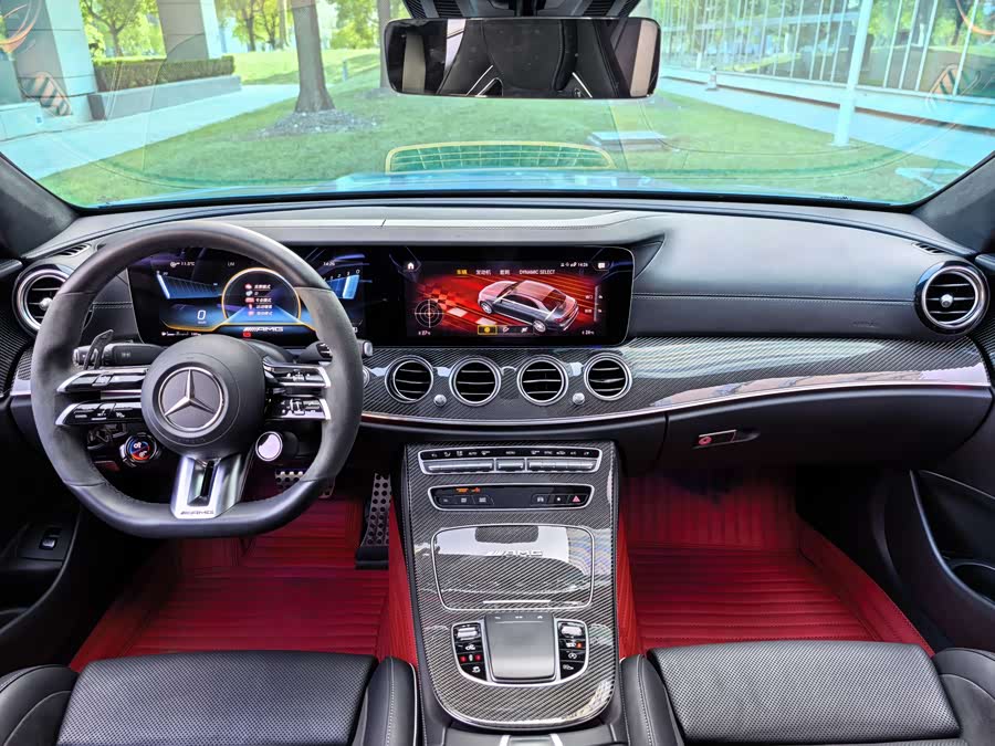 Mercedes-Benz E AMG 2021 صورة سيارة #36