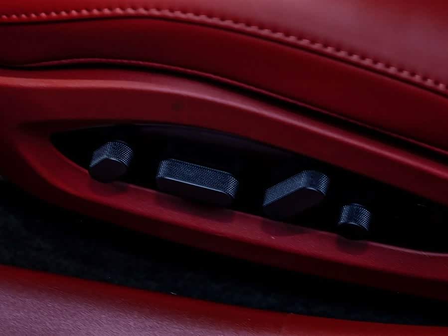 Avatr 12 2024 car image #36