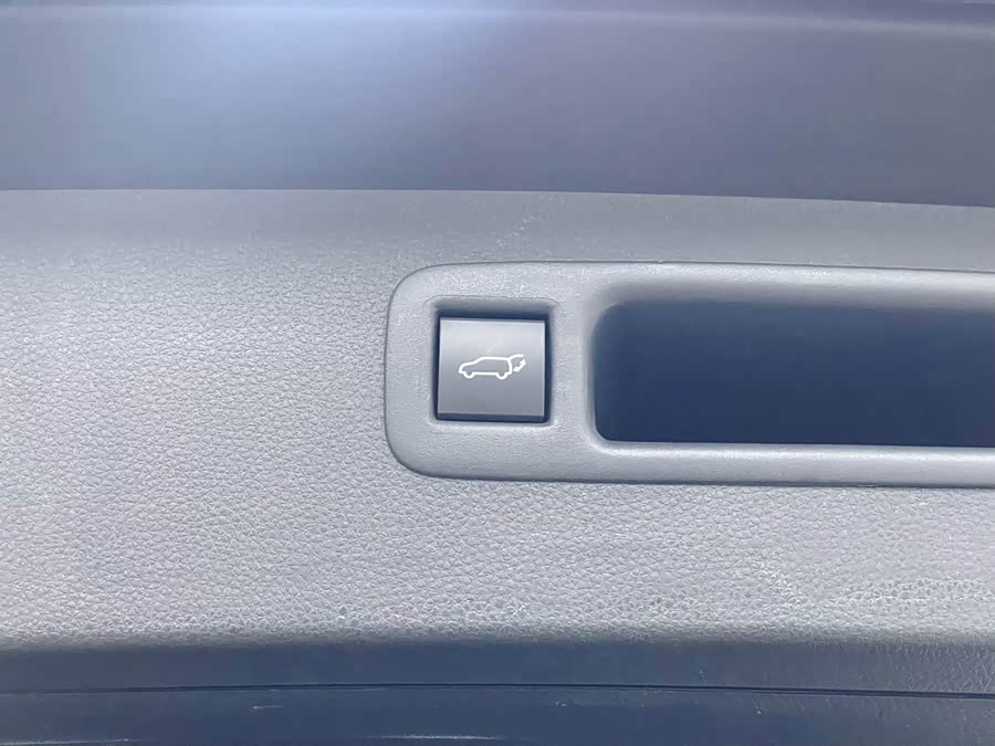 Toyota Highlander 2023 car image #36