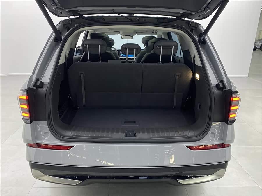 Ford Edge 2023 car image #36