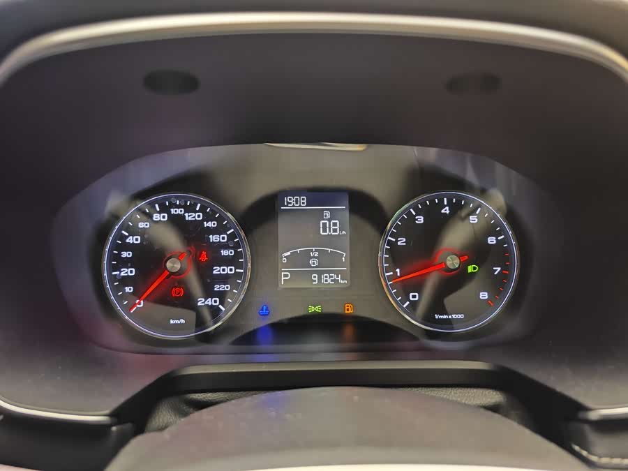 Roewe RX5 2019 изображение автомобиля #36