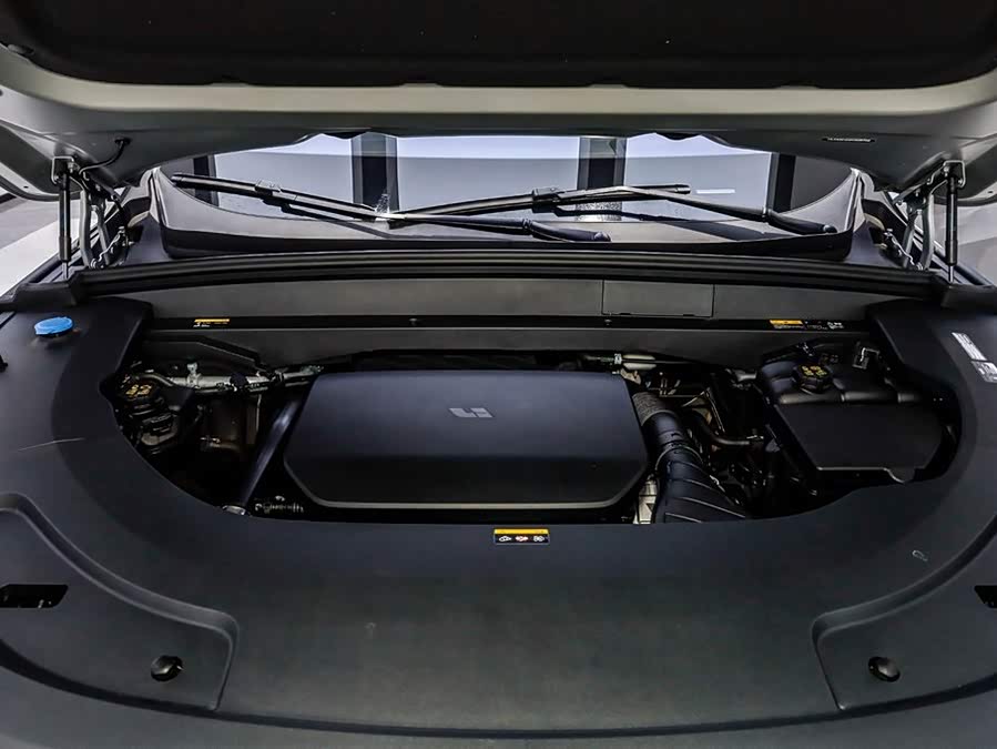 Li L7 2024 صورة سيارة #36