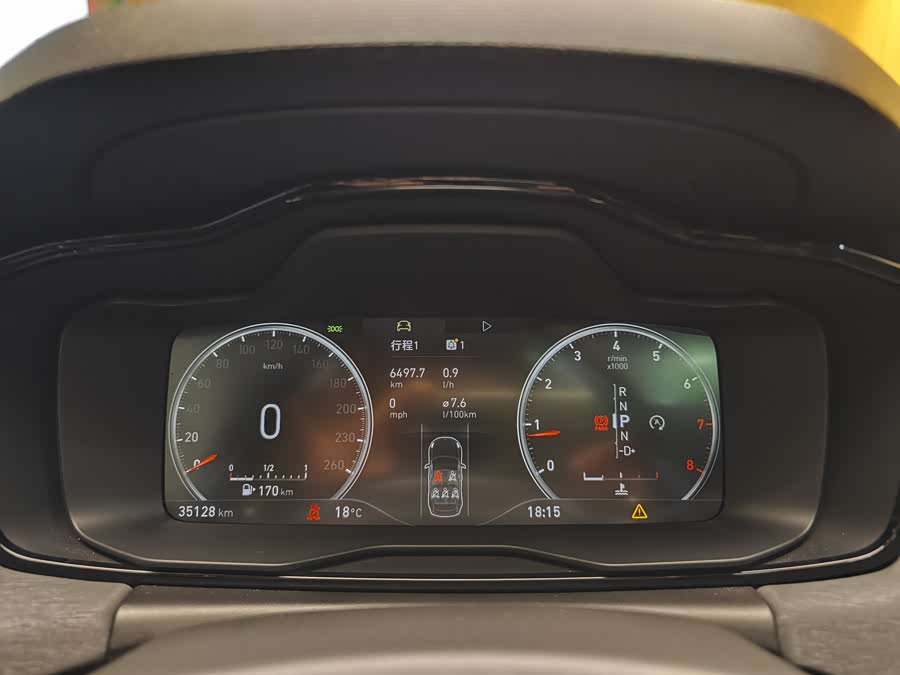 Lynk & Co 02 2019 #36 Lynk & Co 02 2019 car image #36