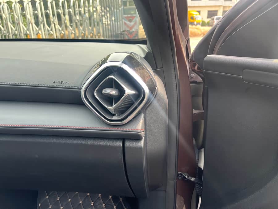 MG 5 2024 car image #36