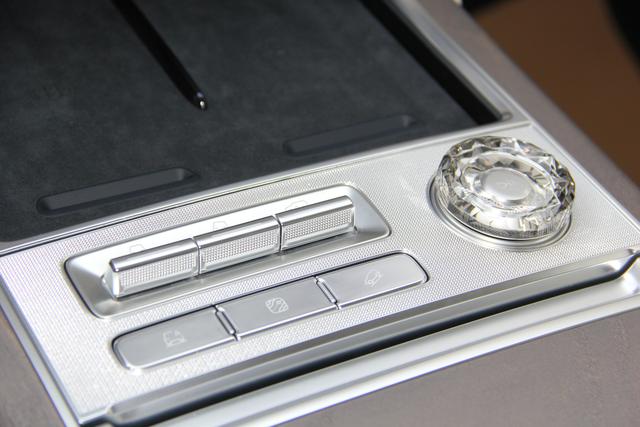 极氪 极氪9X 2026 汽车图片 #36