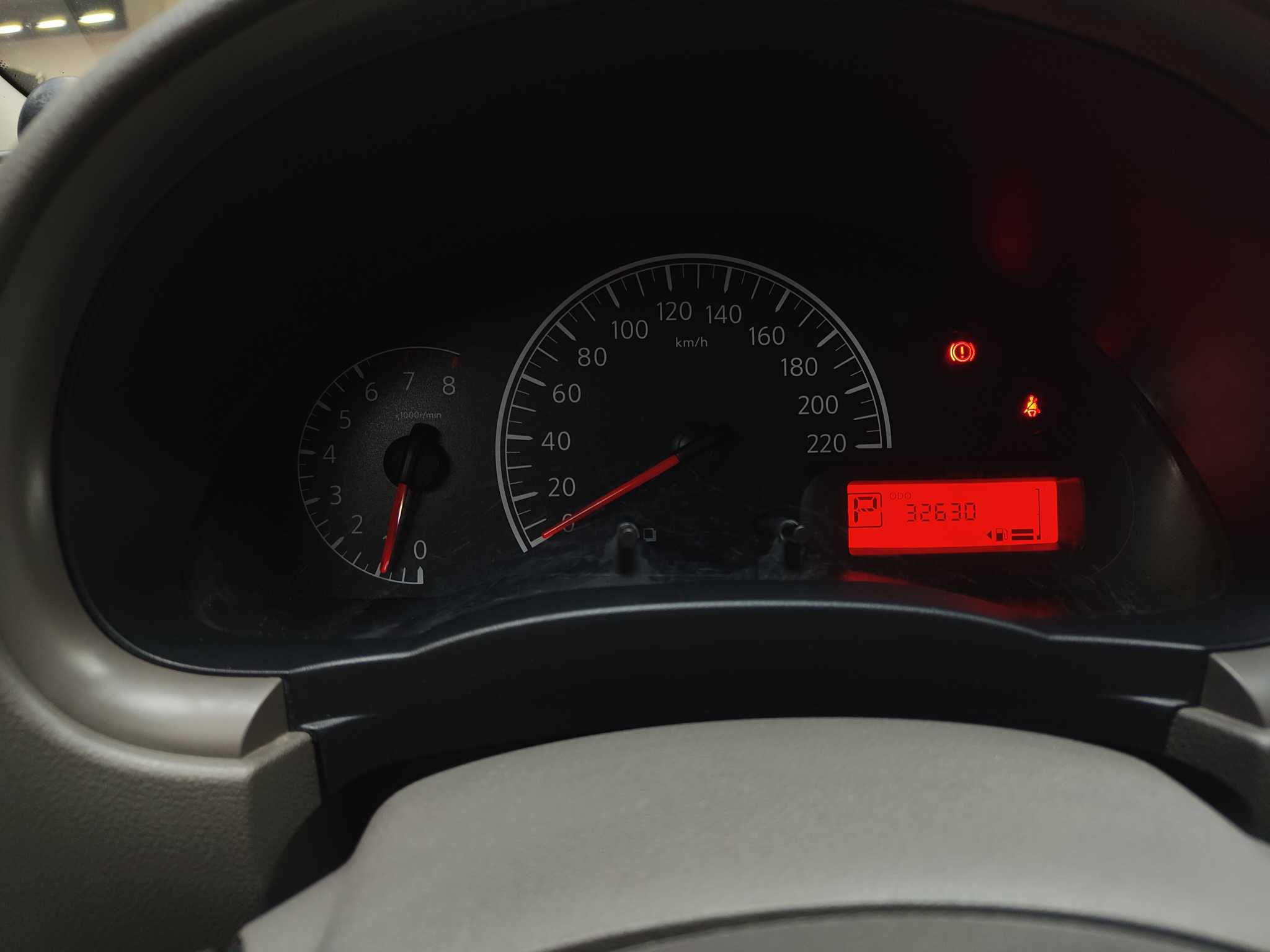 Nissan Sunny 2016 #36 Nissan Sunny 2016 car image #36