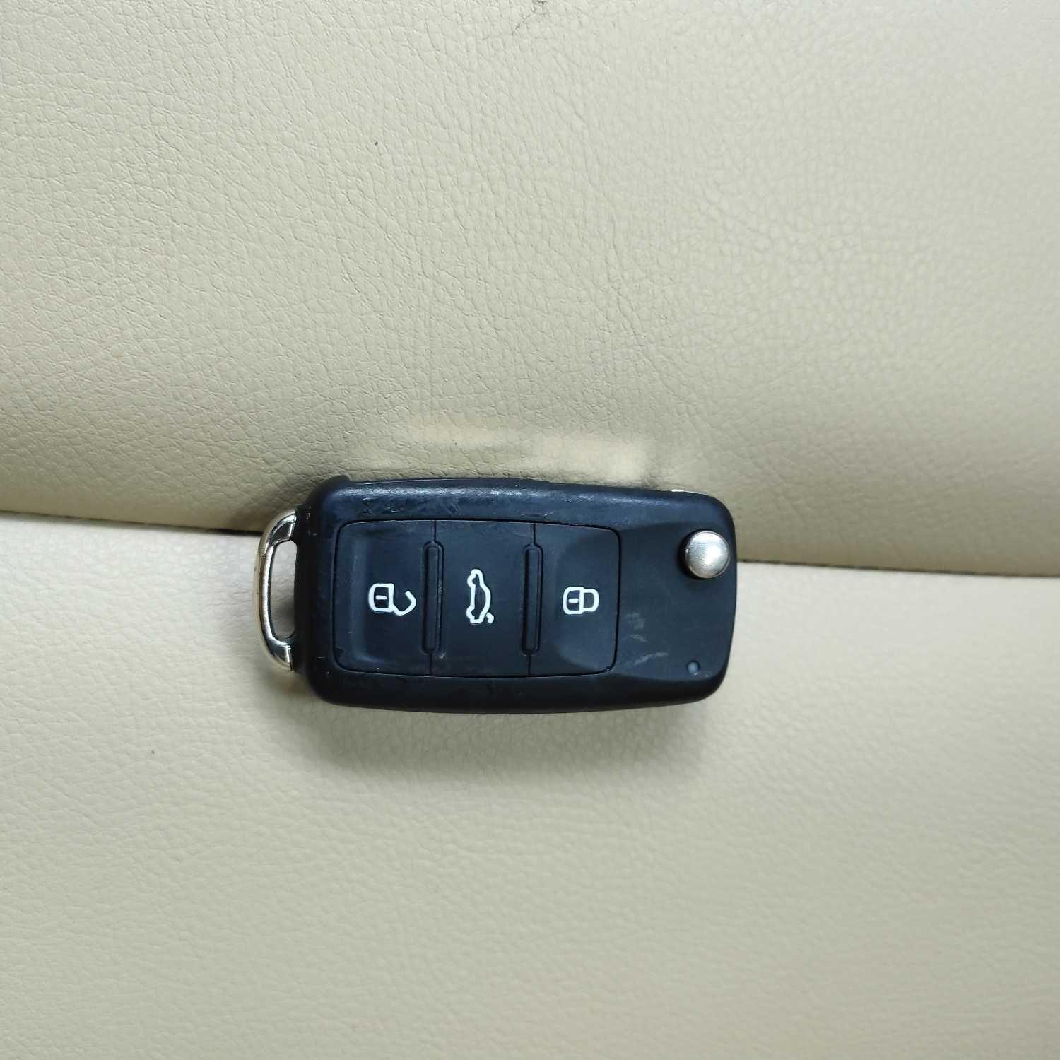 Skoda Octavia 2013 car image #36