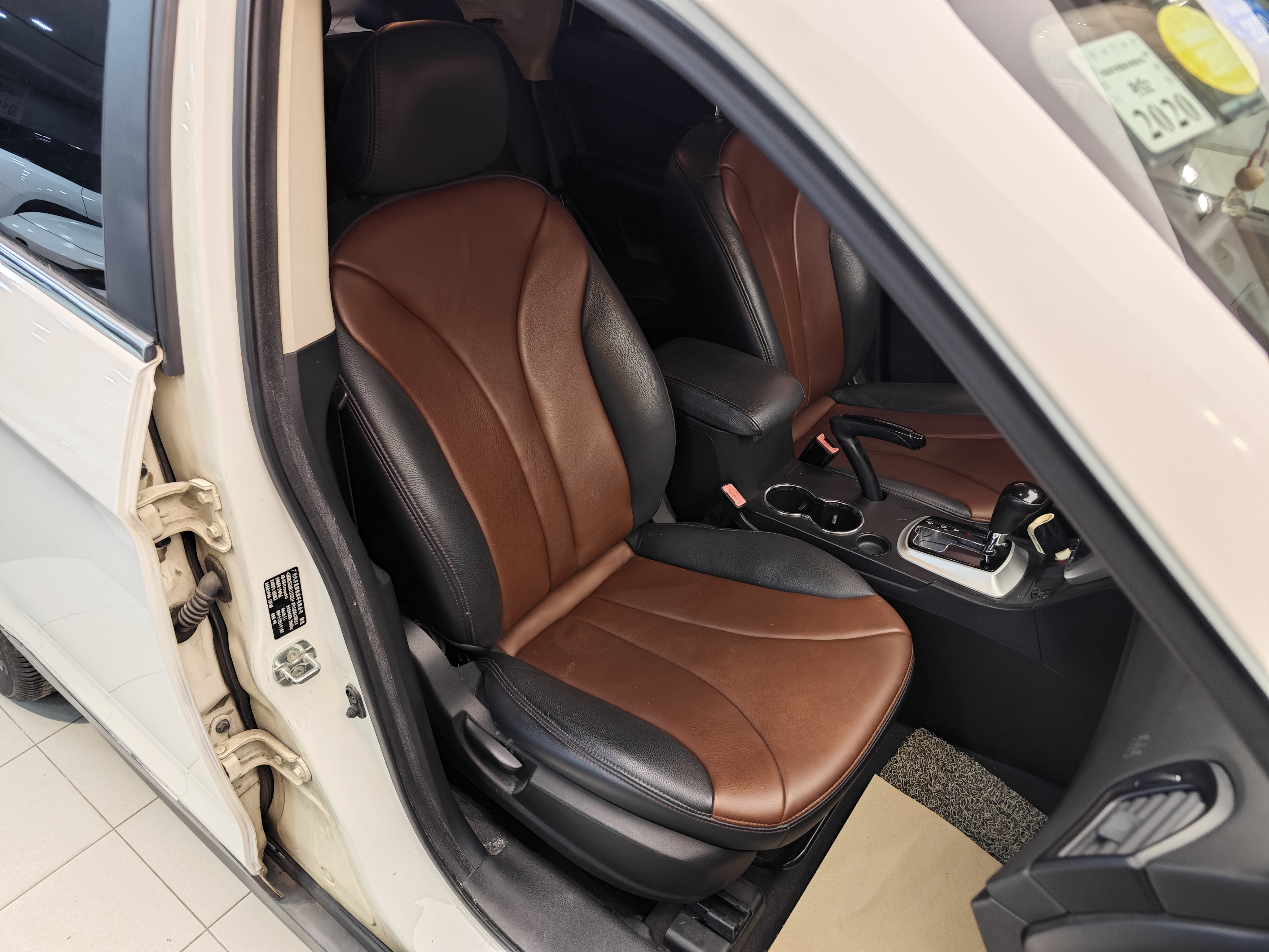 GAC Trumpchi GS5 2014 image de voiture #36