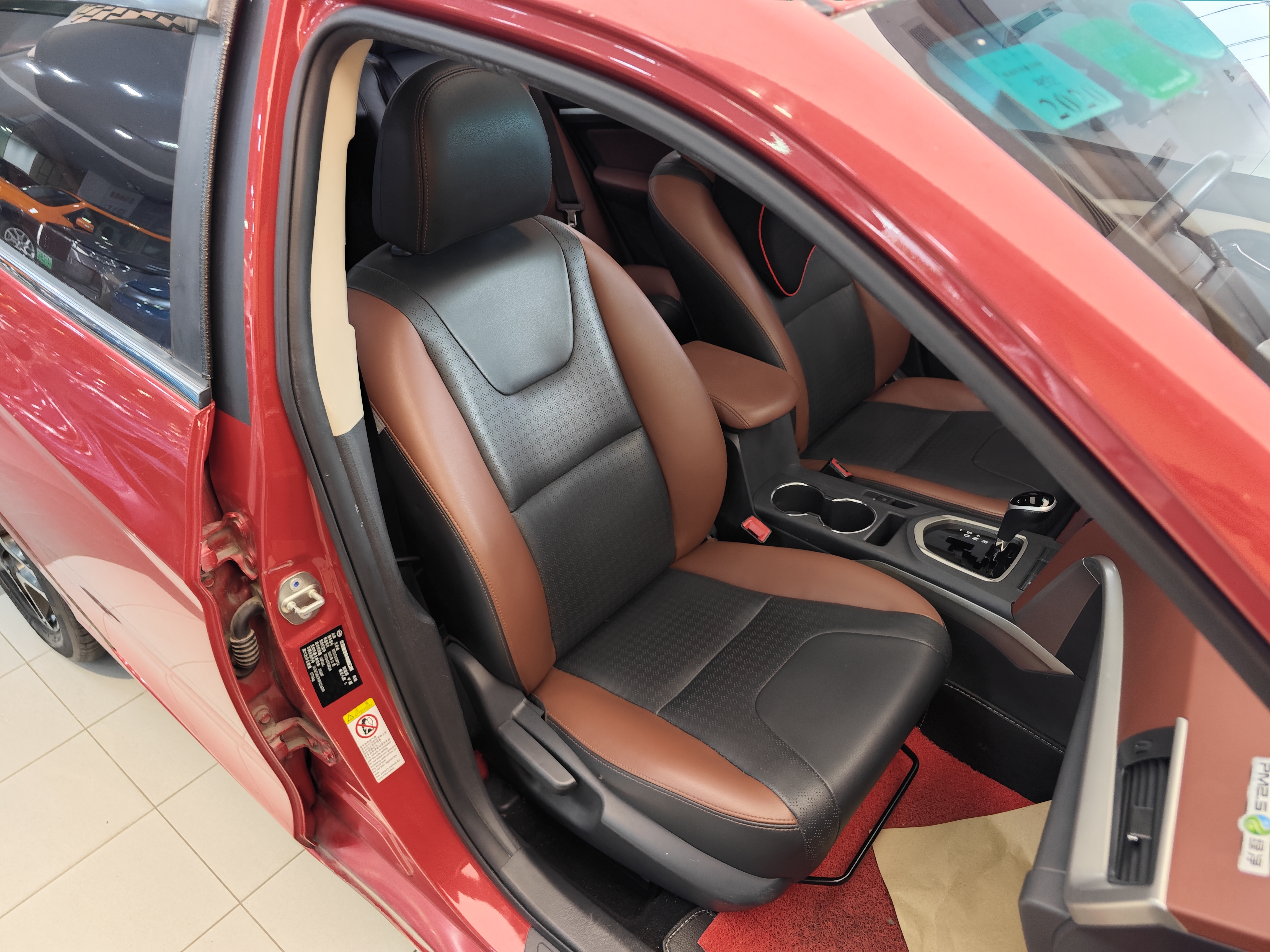 BYD G5 2016 #36 BYD G5 2016 car image #36