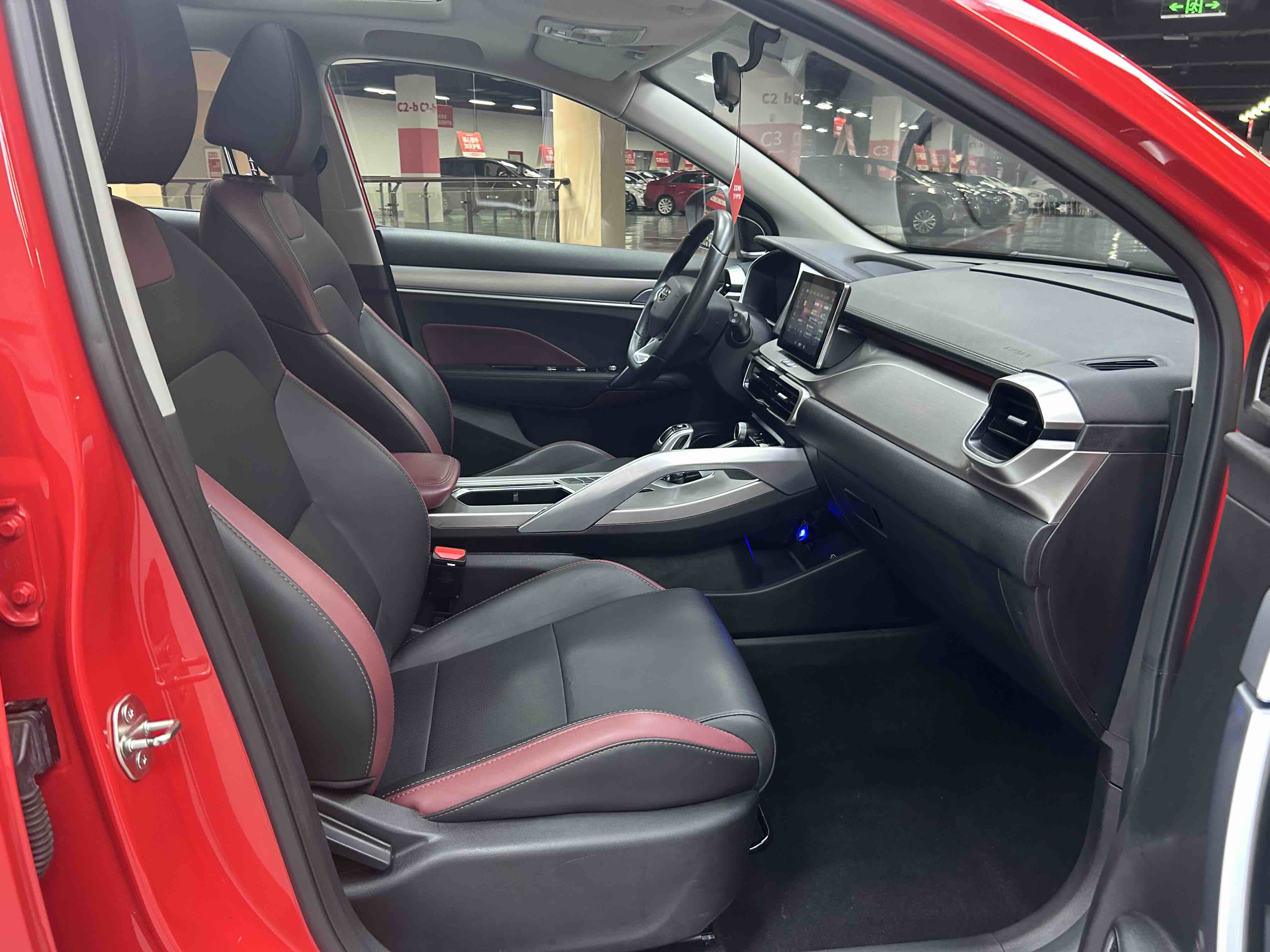 GEELY Coolray 2020 #36 GEELY Coolray 2020 car image #36