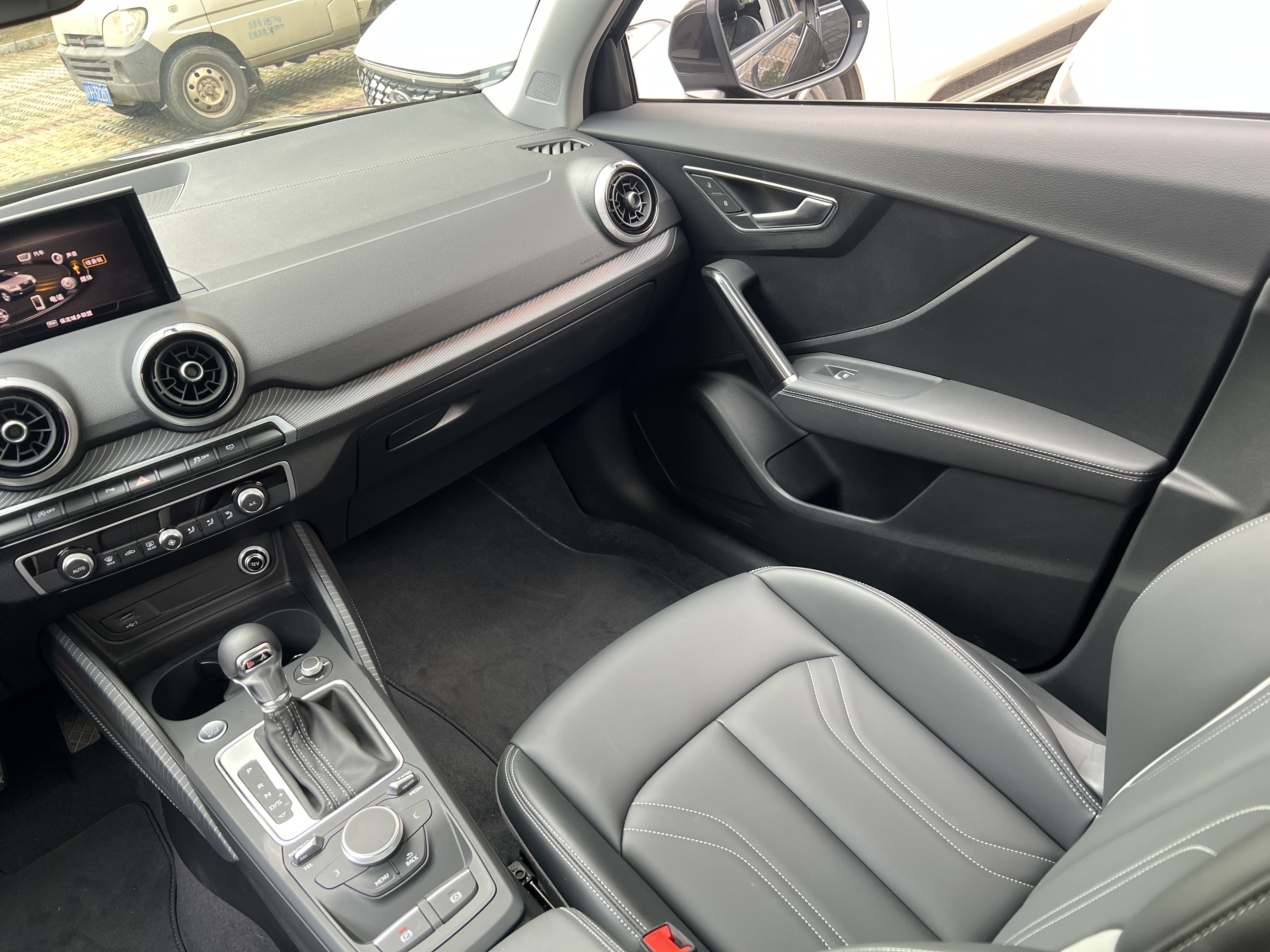 Q2L 2025 #36 Q2L 2025 car image #36