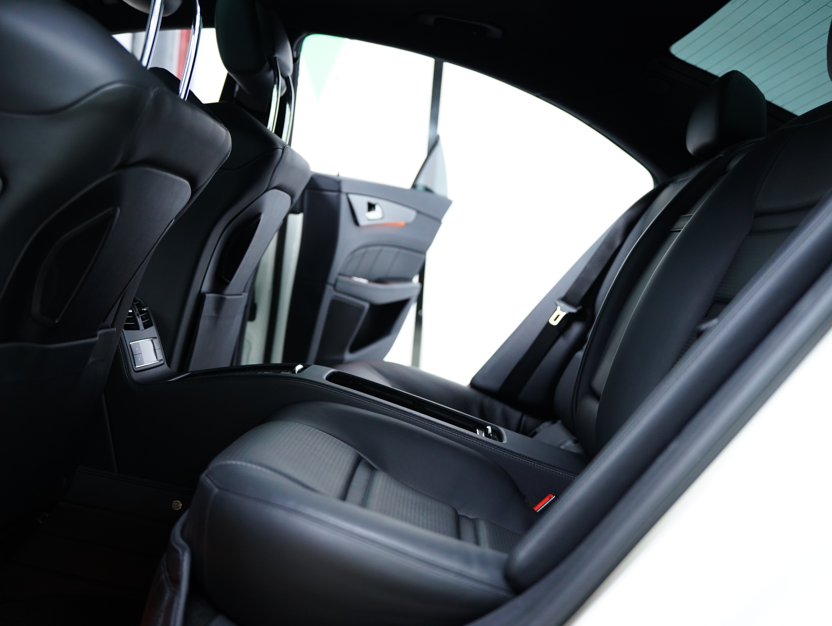 Mercedes-Benz CLS AMG 2017 car image #36