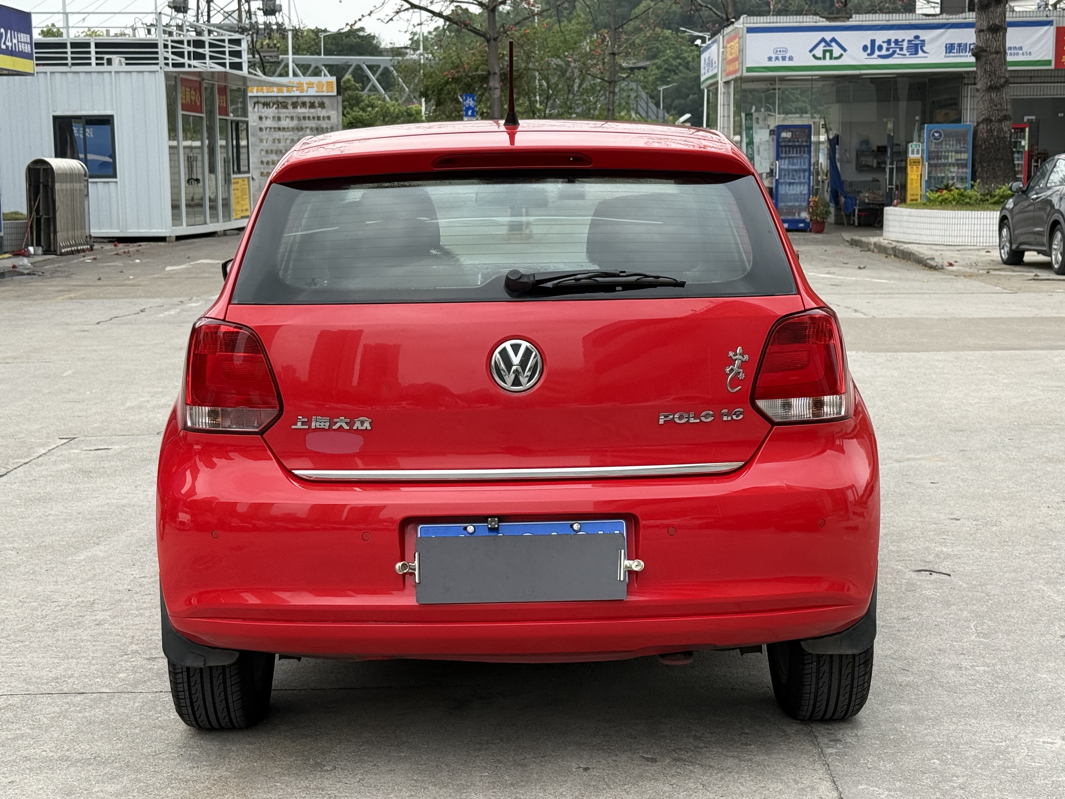 Volkswagen Polo 2011 #36 Volkswagen Polo 2011 car image #36
