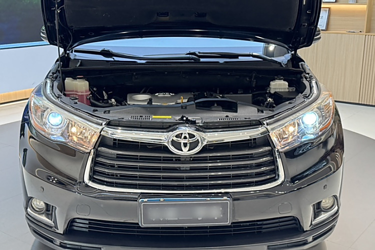 Toyota Highlander (Imported) 2016 car image #36