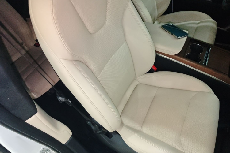 特斯拉 Model X 2023 汽车图片 #36