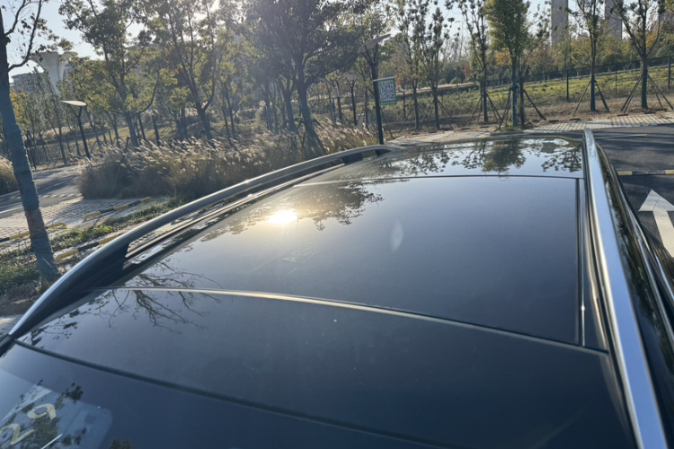 Mercedes-Benz EQB Class 2023 immagine di auto #36