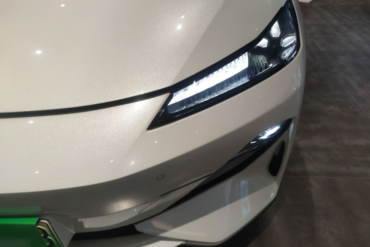 Deepal SL03 2023 car image #36