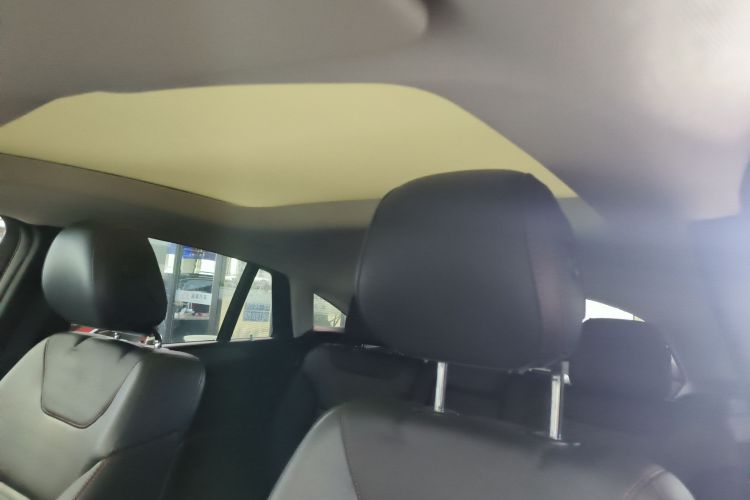 Mercedes-Benz GLE Coupe AMG 2017 #36 Mercedes-Benz GLE Coupe AMG 2017 car image #36