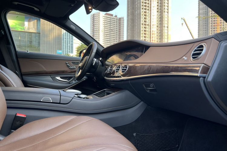 Mercedes-Benz S Class 2018 #36 Mercedes-Benz S Class 2018 car image #36