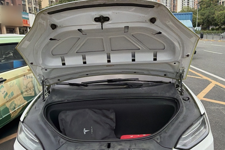 Tesla Model X 2019 immagine di auto #36