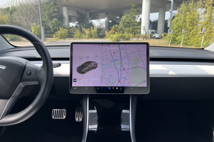 特斯拉 Model 3(进口) 2019 汽车图片 #36