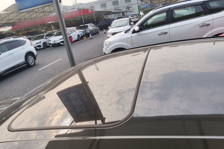 Toyota Avalon 2023 car image #36