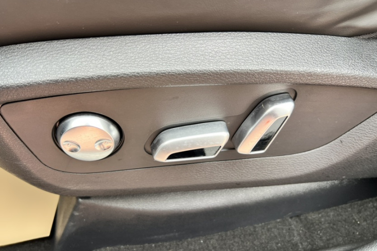 Haval H8 2018 car image #36