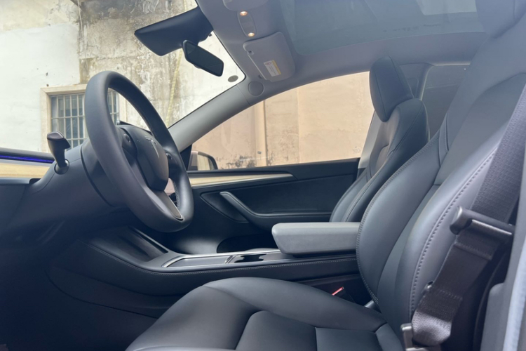 特斯拉 Model Y 2023 汽车图片 #36